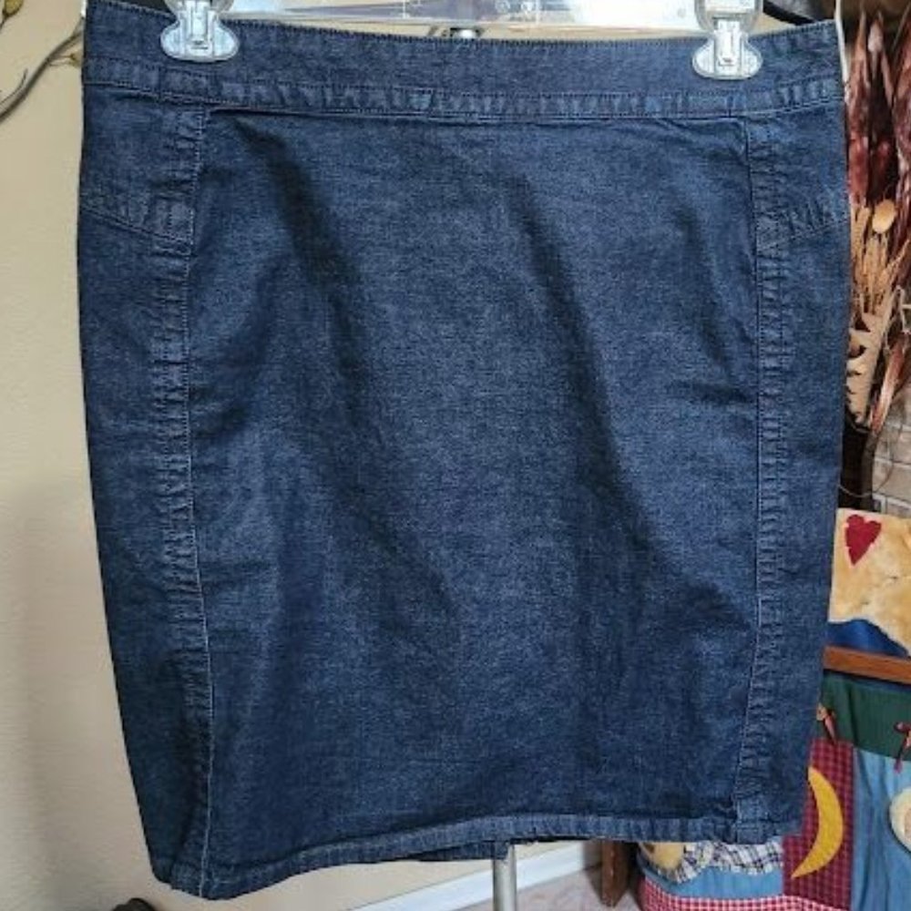 Converse denim skirt sz 31